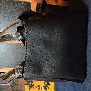 Elegant Black Women's Bag